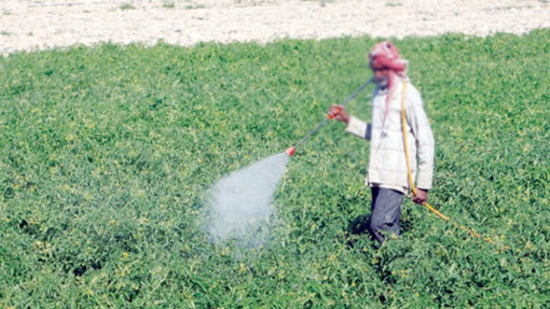 فلاح يحتال على متعامليه بحساب بنكي مغلق!