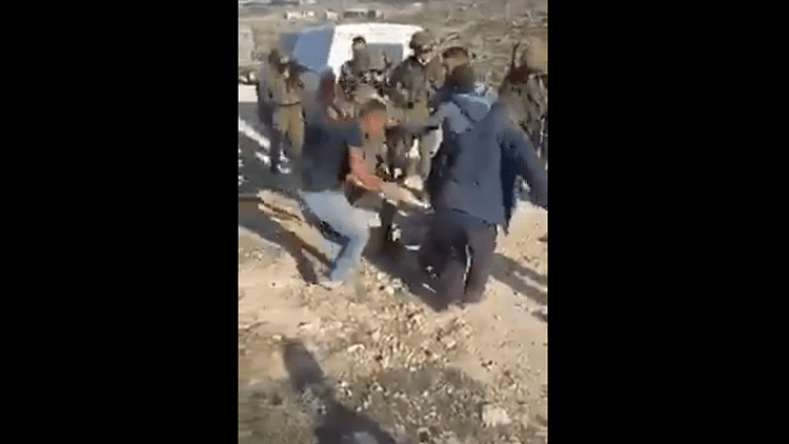 جندي إسرائيلي يصيب فلسطينياً ويتسبب في شلله (فيديو)