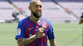 فيدال: أريد التتويج برابطة أبطال أوروبا 3 مرات مع برشلونة