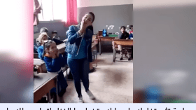 معلمة تختار أغاني فيروز لتعليم الأطفال