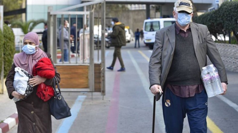 “كورونا” يصيب الرجال أكثر من النساء ويعيش في الجسم 15 يوما