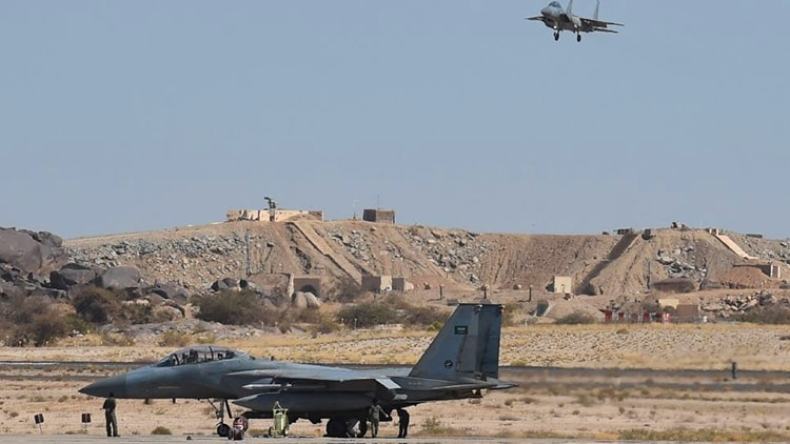 أمريكا توقف تزويد طائرات التحالف السعودي بالوقود