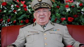 ڨايد صالح: العصابة حاولت عرقلة جهود الجيش في مكافحة الفساد