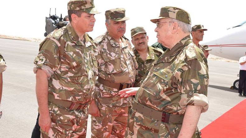 قايد صالح: عليكم برفع الجاهزية القتالية لحماية الجزائر أمنيا اجتماعيا واقتصاديا