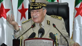 قايد صالح يحذّر من فخ تعكير صفو سلمية المسيرات