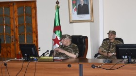 قايد صالح: الجيش يستند إلى عمق شعبي استراتيجي