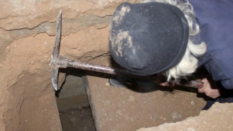 مشعوذون يخرجون جثة عجوز من قبرها بقالمة