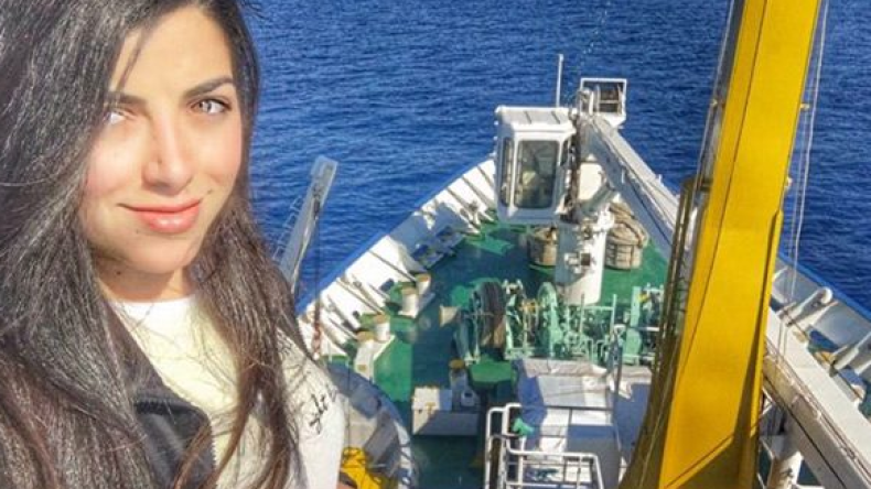 قبطانة مصرية ترد على اتهامها بتعطيل قناة السويس!