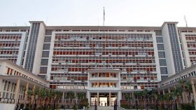 Le président Bouteflika écarte quatre ministres