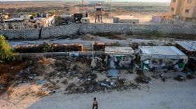 مصر تُشيد جداراً على الحدود مع قطاع غزة