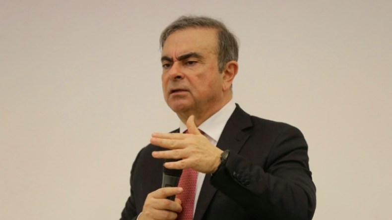 القضاء اللبناني يفرض حظر سفر على كارلوس غصن