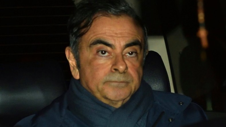 مفاجأة.. كارلوس غصن في لبنان بعد فراره من اليابان