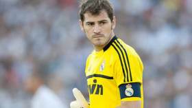 كاسياس: بوفون وتشيك آخر الحراس الكبار في العالم