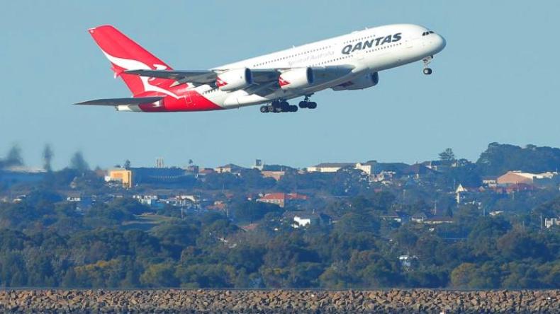 نجاح أطول رحلة طيران بدون توقف في العالم