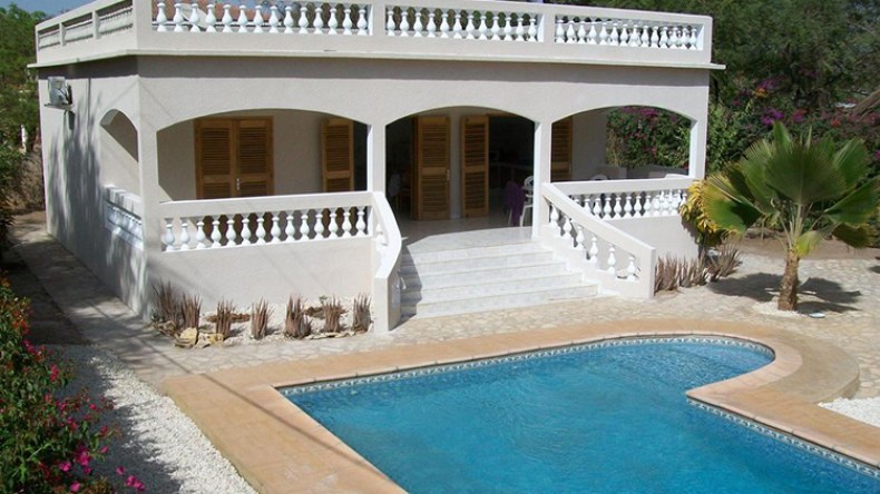 أثرياء جزائريون يتهافتون على شراء العقارات بإسبانيا