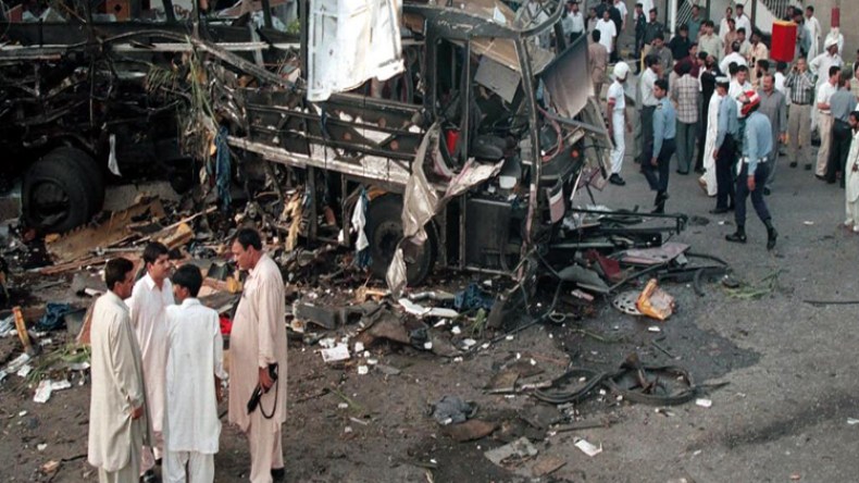 باكستان تعيد فتح ملف تفجيرات كراتشي 2002
