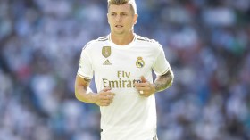 ريال مدريد مهدد بفقدان كروس أمام برشلونة