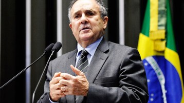 ومن وزراء التربية رِجالٌ..!!