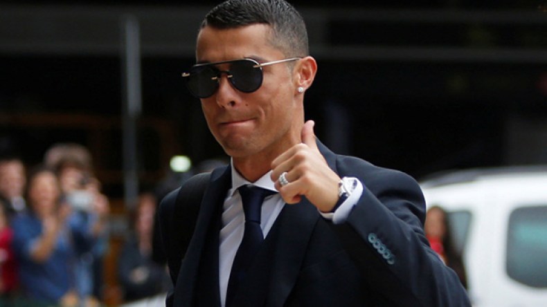 ريال مدريد يعلن رسميا رحيل رونالدو إلى جوفنتوس