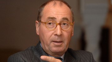 في الرد على السفير الفرنسي “المستفز”!