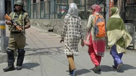 الجيش الهندي يقتل ثلاثة متظاهرين في كشمير