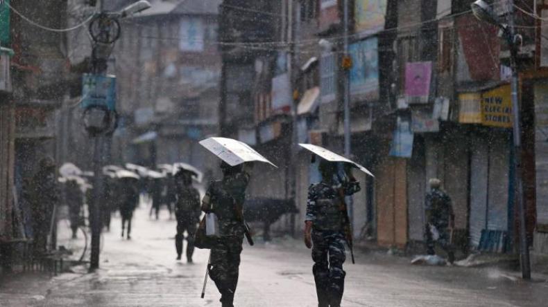 قتلى بقصف متبادل بين الهند وباكستان في كشمير