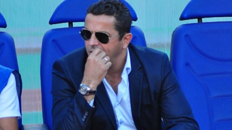 أعضاء النادي الهاوي للعميد يريدون فرض صخري مديرا رياضيا