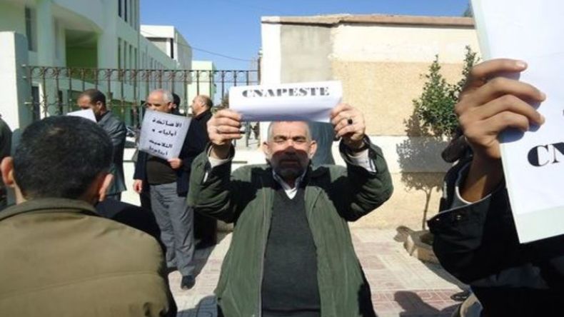 “لا لإقحام النقابة في المهاترات السياسية والأيديولوجية”