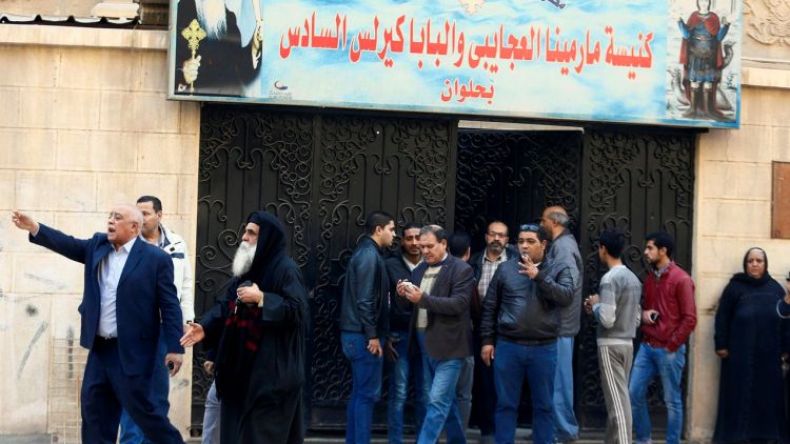 محكمة مصرية تعاقب شخصين بالإعدام وثمانية بالسجن