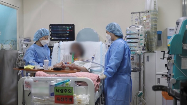 كوريا الجنوبية: مريضة بكورونا تتعافى بعد زراعة رئتين