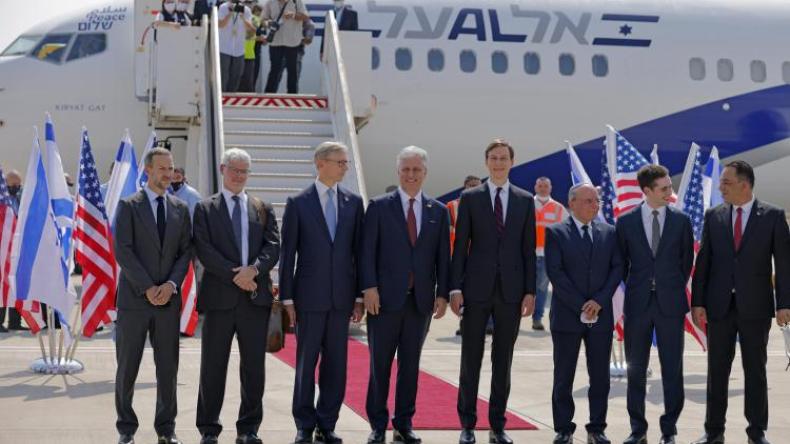 وصول أول رحلة طيران إسرائيلية رسمية للإمارات