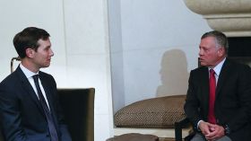 أربع دول عربية تؤيد “صفقة القرن”