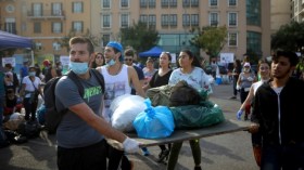 المتظاهرون يواصلون التحدي في لبنان