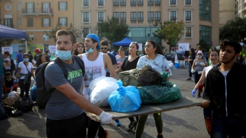 المتظاهرون يواصلون التحدي في لبنان