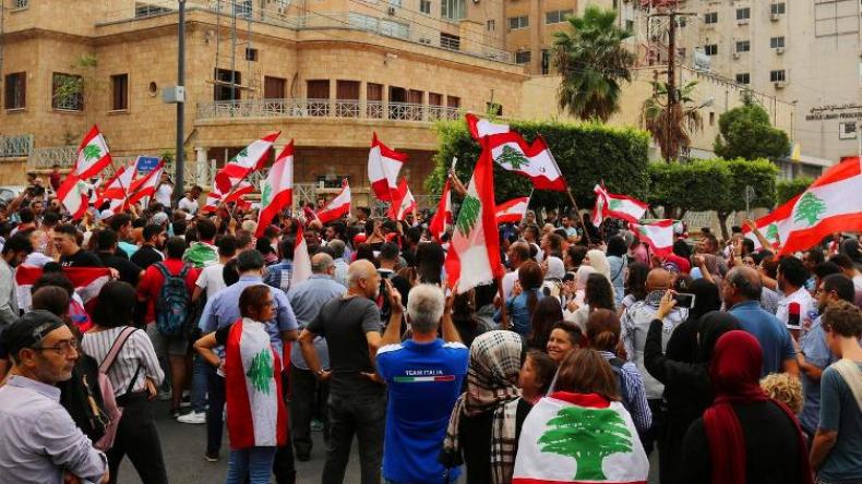 استمرار المظاهرات في لبنان