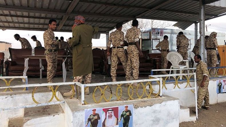 قتلى في هجوم حوثي على عرض عسكري للجيش اليمني