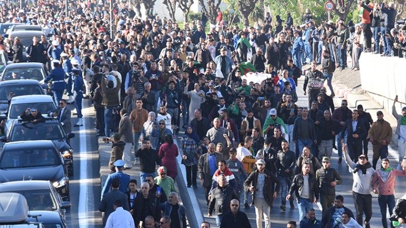 تحيا الجزائر…