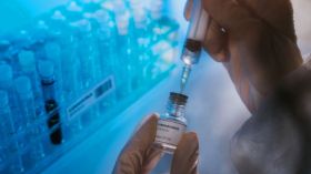 جامعة أكسفورد تأمل في إنتاج لقاح واعد لكورونا