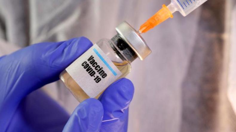 رئيس الجمهورية يأمر بالإسراع في الاتصال بالدول المتقدمة في أبحاث إنتاج لقاح كورونا
