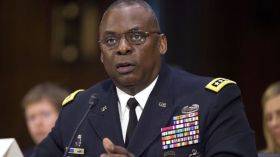 بايدن يختار قائد القوات الأمريكية لغزو بغداد وزيراً للدفاع