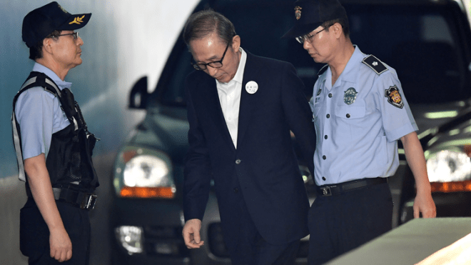 الحكم بالسجن 17 عاما على رئيس كوريا الجنوبية السابق