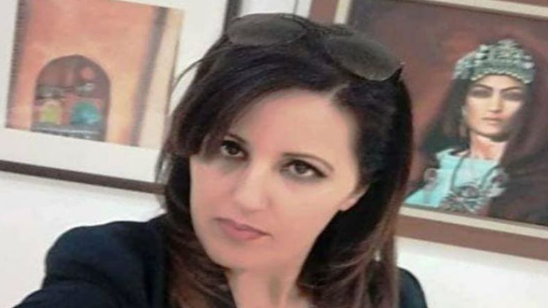 المرأة الجزائرية في ريشة الفنانة ليلى بوزيدي