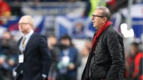 بُؤس جورج ليكنس!