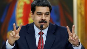 مادورو يأمر بإعادة فتح الحدود مع كولومبيا