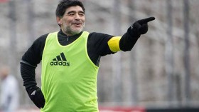 مارادونا يفتتح مشواره التدريبي مع دورادوس بفوز عريض