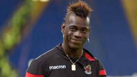 بالوتيلي: يتعين على مشجعي لاتسيو أن “يخجلوا” من أنفسهم