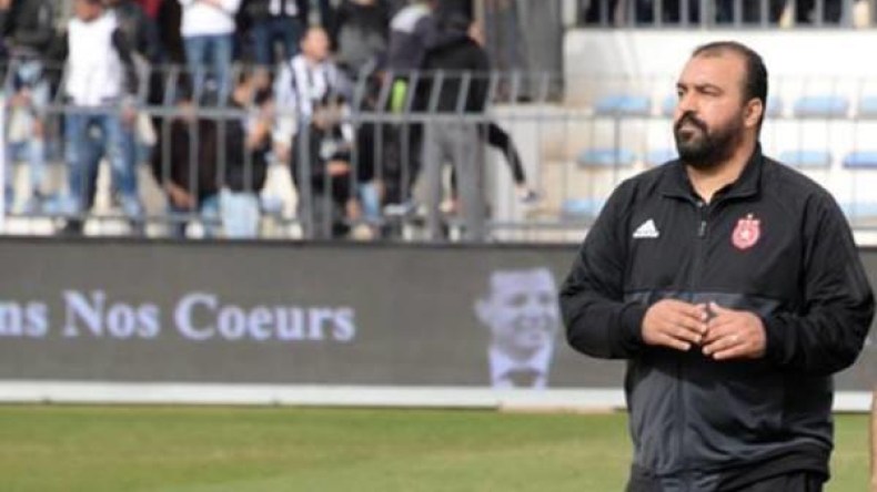 مضوي يعاين فريقه الجديد عبر أشرطة فيديو