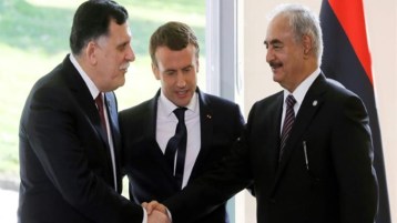 مناورات ماكرون لتعويض الليبيين عن العقيد بمارشال