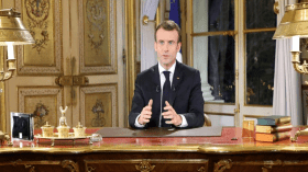 59 بالمائة من الفرنسيين لم تقنعهم تنازلات ماكرون