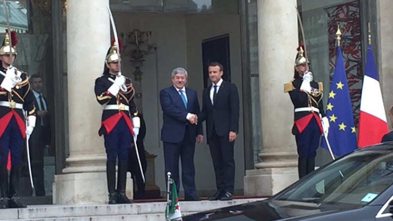 ماكرون يستقبل أويحيى ويهدد الفصائل الليبية المتمردة